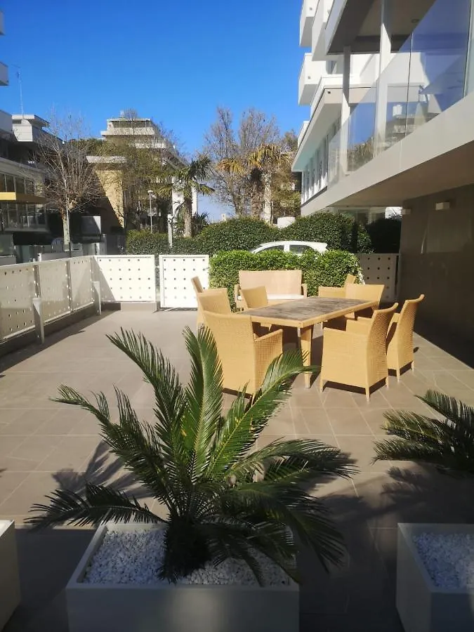 Appartamenti Smart A 30M Da Viale Dante E 100M Dal Mare Riccione 0*,